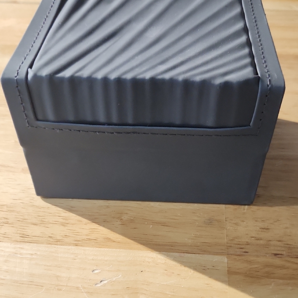Invicta Gray Watch Box - Picture 3 of 3